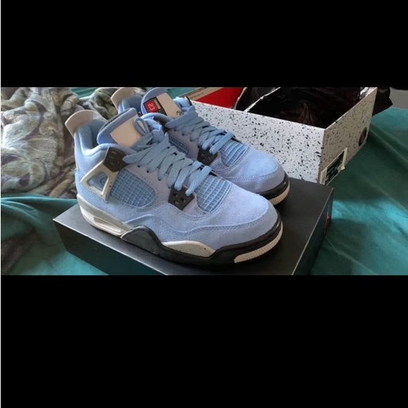 UNC 4s size 4.5y worn once - Picture 2 of 3